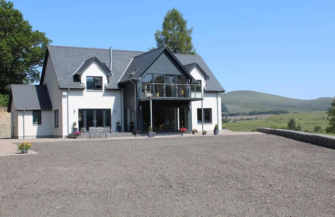 Stag Lodge-1